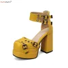 Prägnante Sandalen für Damen, klobige Super-High-Heels-Schuhe, Sommer 2022, Leder, Größe 48, 49, 50,