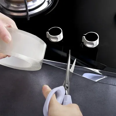Das einseitige Nano-Klebeband, wasserdichtes und schimmelresistentes transparentes Klebeband, ist für Küche, Bad und Waschbecken geeignet Image