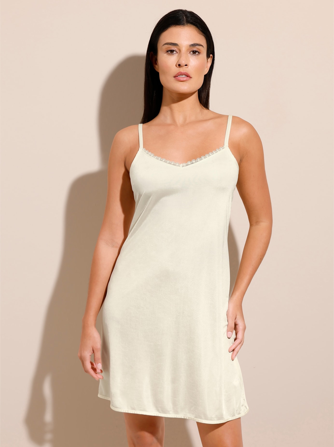 Unterkleid "Unterkleid", Damen, Gr. 50, Normalgrößen, beige (champagner), 70% Viskose, 30% Polyester, unifarben, Kleider Image