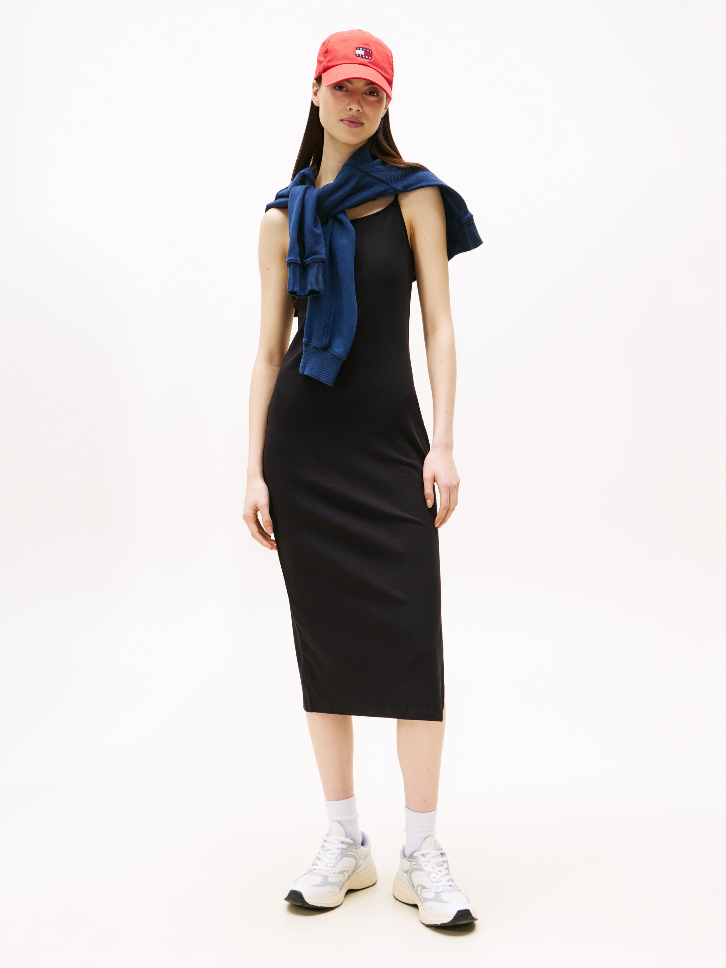 Trägerkleid TOMMY JEANS "TJW STRAPPY BADGE RIB MIDI DRESS", Damen, Gr. XS (34), N-Gr, schwarz, Jersey, Obermaterial: 95% Baumwolle, 5% Elasthan, unifarben, kurz, Rundhals, Kleider Image