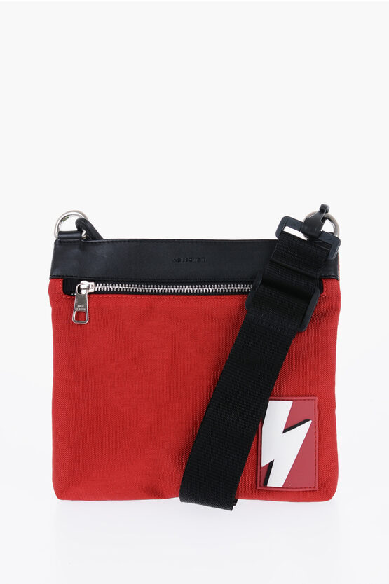 Nylon-Sacoche mit abnehmbaren Trägern in Nero, Rosso Image