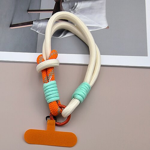 Modisches, zweifach gefaltetes, farblich passendes kurzes Seil. Einfaches kurzes Seil zum Aufhängen am Handgelenk. Zweilagiges Hängeseil. Festes und robustes Seil zum Aufhängen von Mobiltelefonen Image