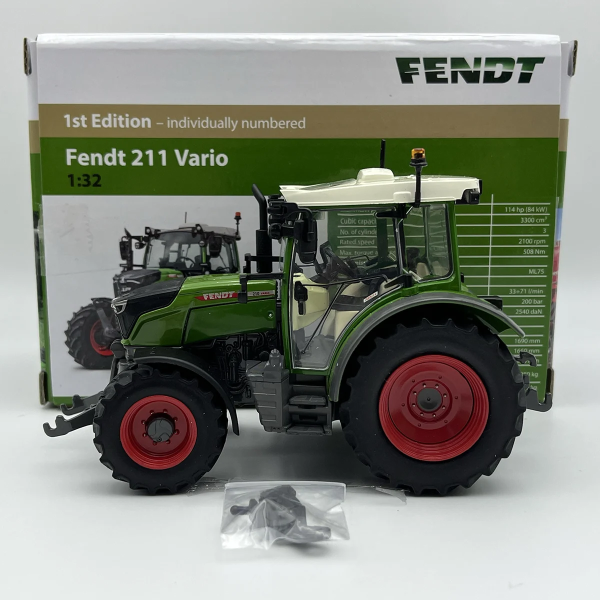 Diecast 1/32 Scale FENDT 210 V Vario Alloy Farm Truck Traktor Model Collection Toy Gift Display Ornament