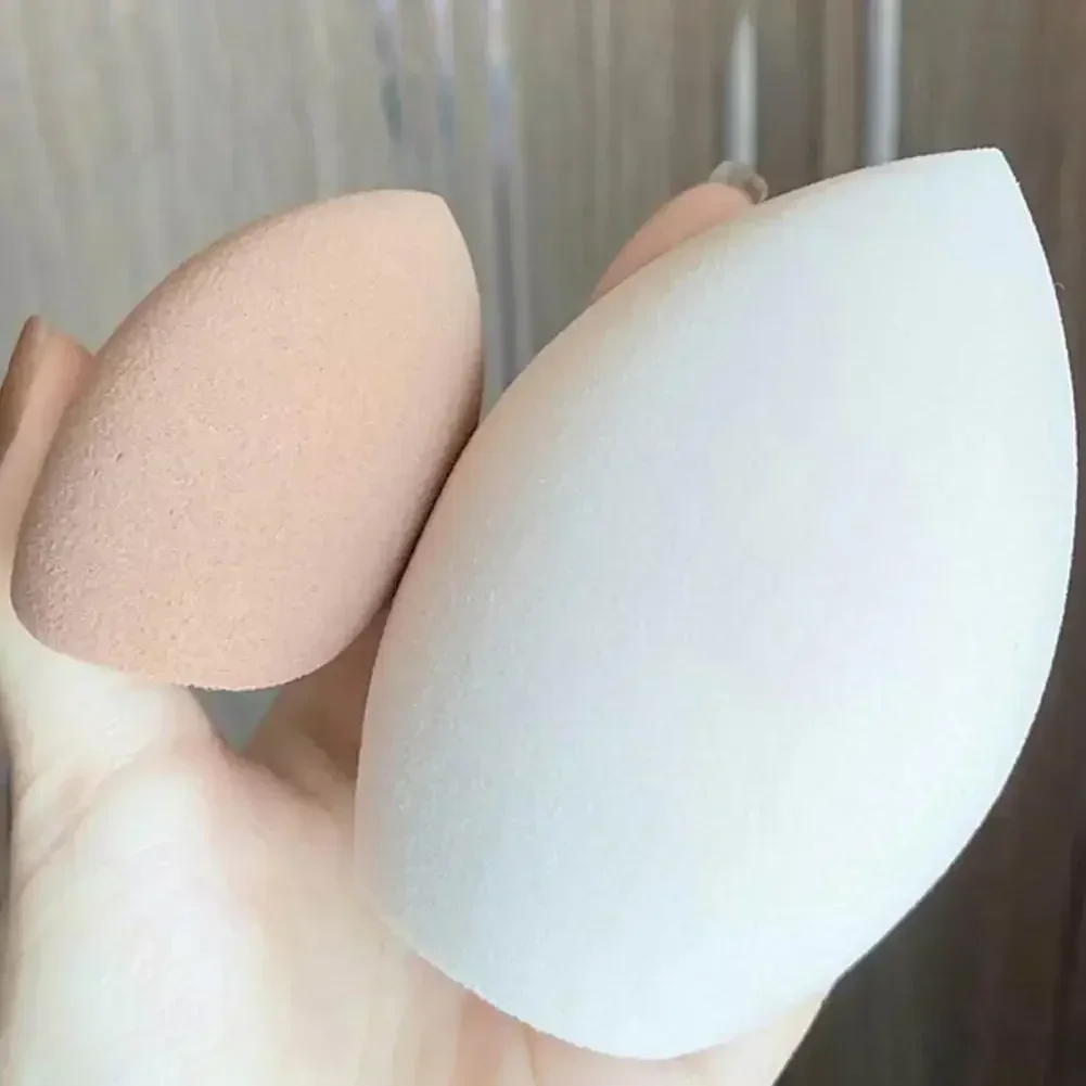 Beauty Egg Blender Cosmetic Puff Tools Riesiger, übergroßer Foundation-Schwamm mit drei Schnitten für makelloses Make-up-Anwendungen und Mischen