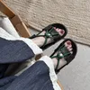 2025 neue Weben Straps Mode Leder Sandalen Komfort Sommer Täglich Casual Schuhe Frau Wohnungen Heels Sandalen Frauen Schuhe