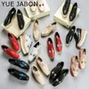 Dame plattform schuhe, echtes leder keil karree frauen schuhe, frau Loafer Sterne Frauen Lace-up
