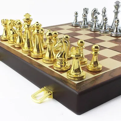 Kirsite Metallschachspiel, tragbares Faimly-Tischbrettspiel, klappbares Schachbrett aus Holz, King Image