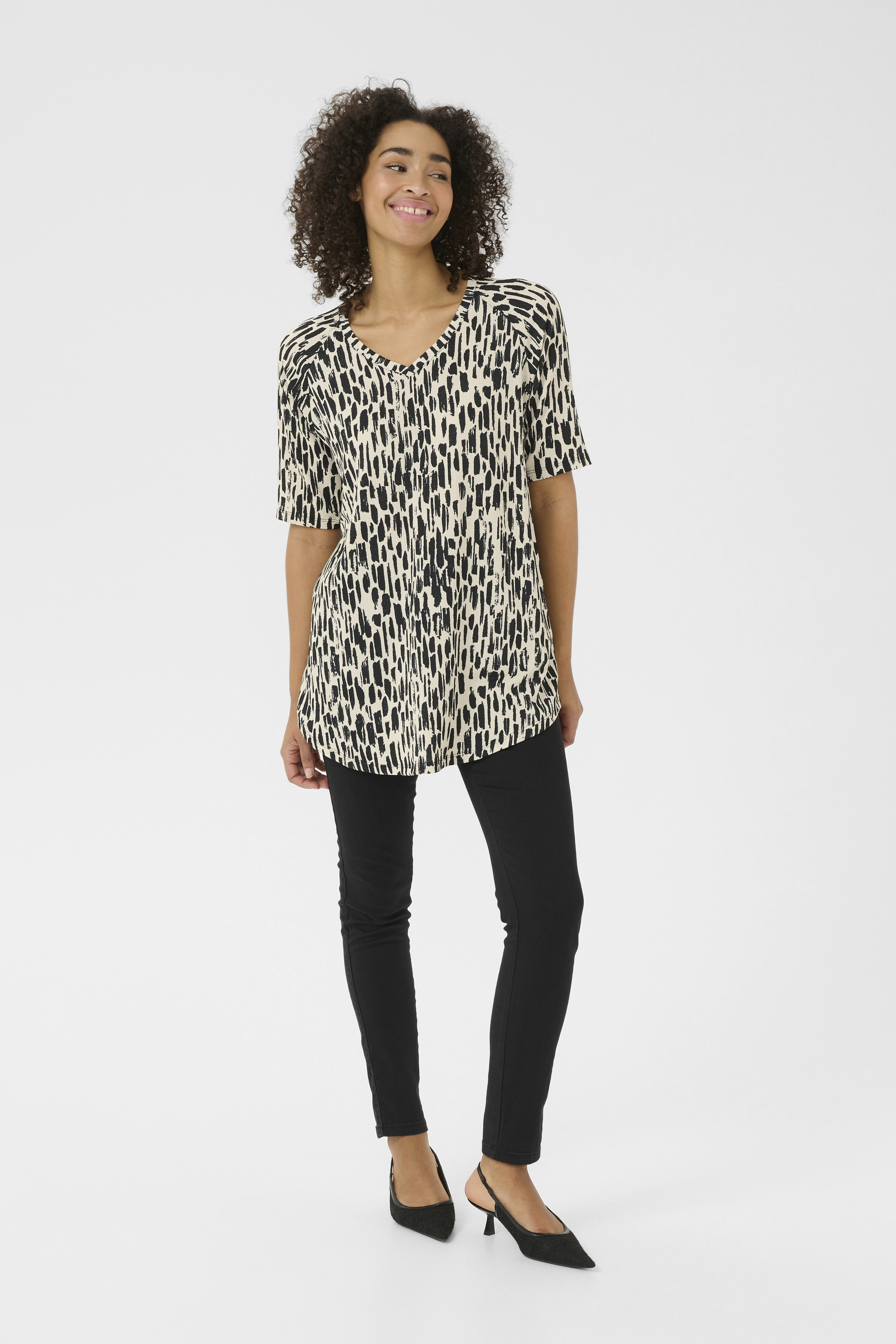 Stricktunika A-shape black offwhite Image