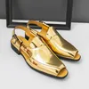Luxuriöse goldene Business-Sandalen für Herren, große Größe 46, glänzende Ledersandalen mit Schnalle für Herren, hochwertige Peep-Toe-formelle Schuhe für Herren