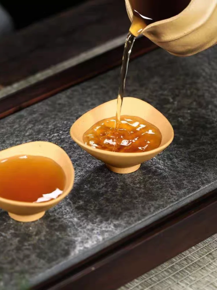 Lila Ton Teetasse Tee Tasting Master's Cup Kleines Fassungsvermögen Mineral Gold Abschnitt Schlamm Dreieck Tasse Kung Fu Tee-Set