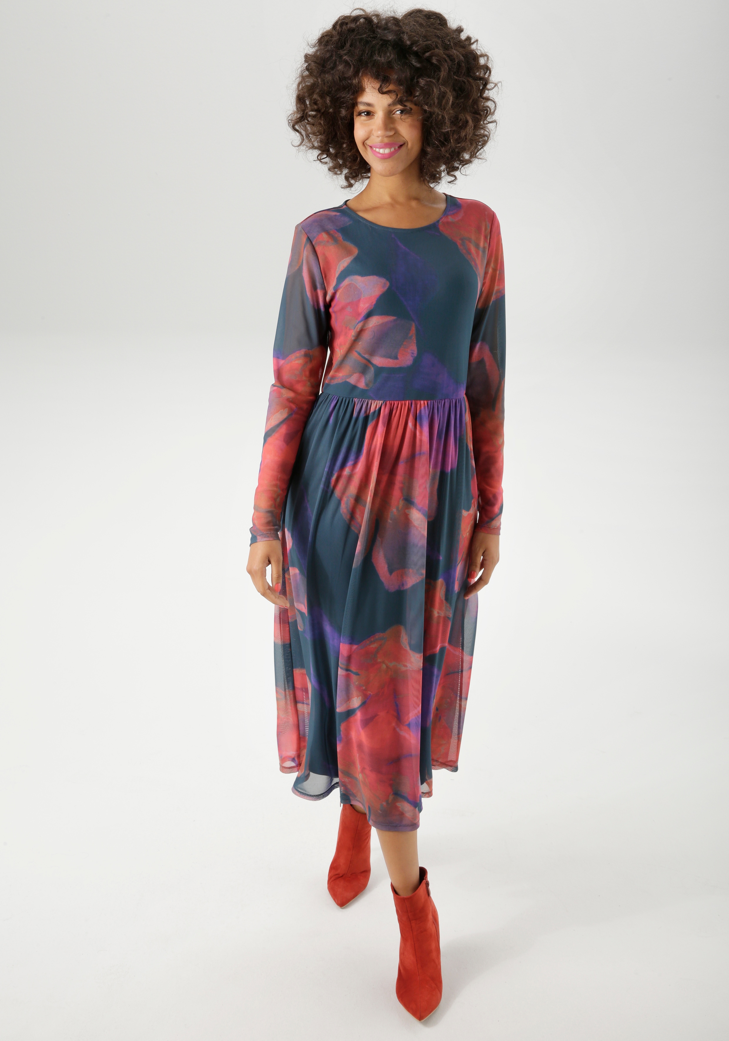 Midikleid ANISTON CASUAL, Damen, Gr. 44, N-Gr, lila (petrol, rot, orange, lila, rosa, flieder, zimt, gelb, braun), Mesh, Obermaterial: 95% Polyester, 5% Elasthan. Futter: 100% Polyester, geblümt, figurumspielend wadenlang, Rundhals, Kleider...