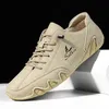 Neue 2025, handgefertigte Leder-Casual-Herrenschuhe, Design, modische Turnschuhe, Herren-Slipper, atmungsaktiv, weich, flache Schuhe, Fahrschuhe