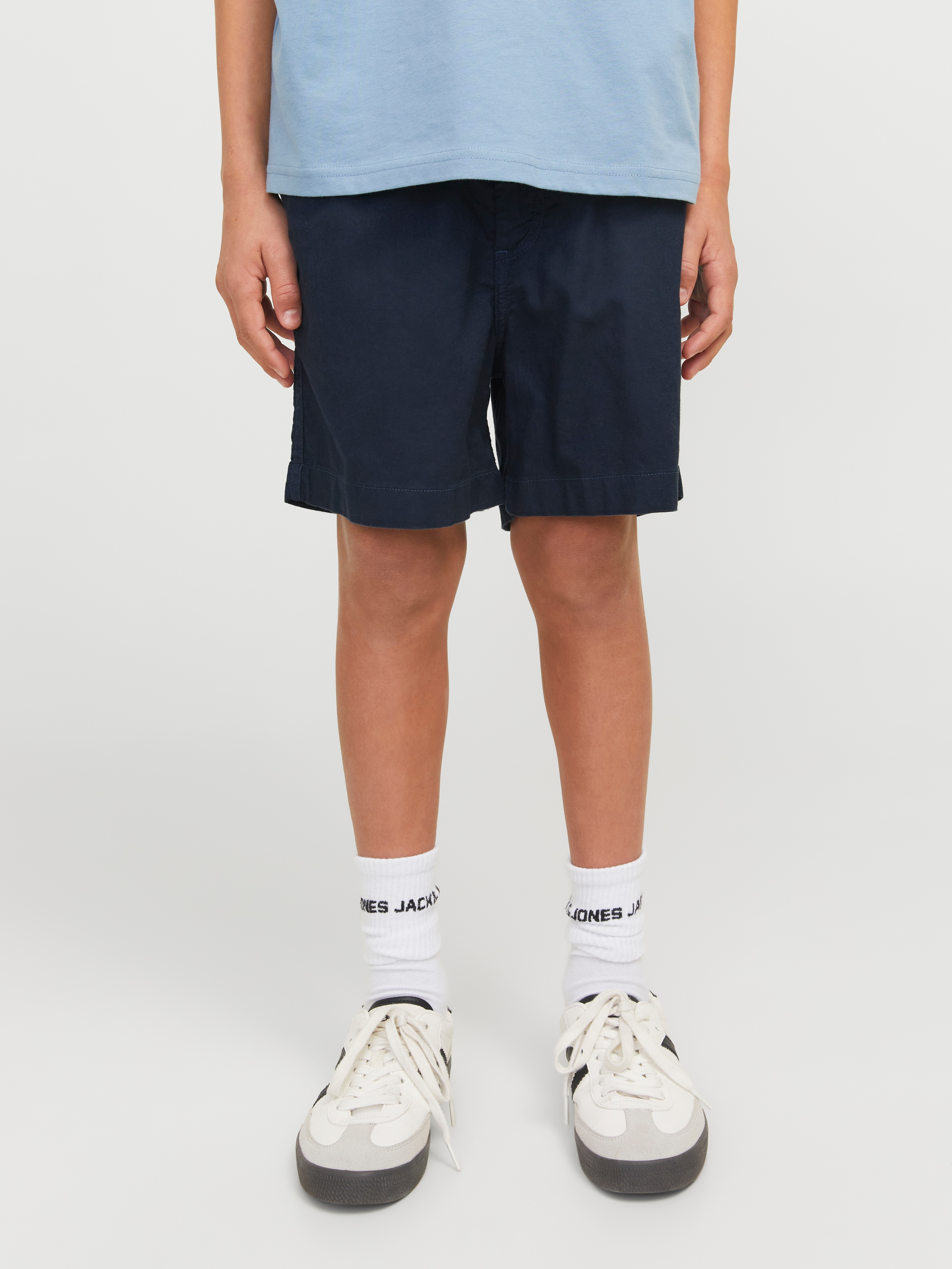 Jogg-Bermudas JACK & JONES JUNIOR "JPSTJAIDEN JJCAMPAIGN HYBRID BONDI JNR", Jungen, Gr. 140, N-Gr, blau (schwarz navy), Web, Obermaterial: 80% Baumwolle, 20% Leinen, unifarben, Hosen