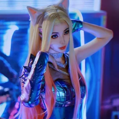 Spiel Ahri Cosplay der Neunschwänzige Fuchs Kostüm Musik Team Bühne Performance Kleid Cooles Rollenspiel Outfit für Frauen Mottoparty Image