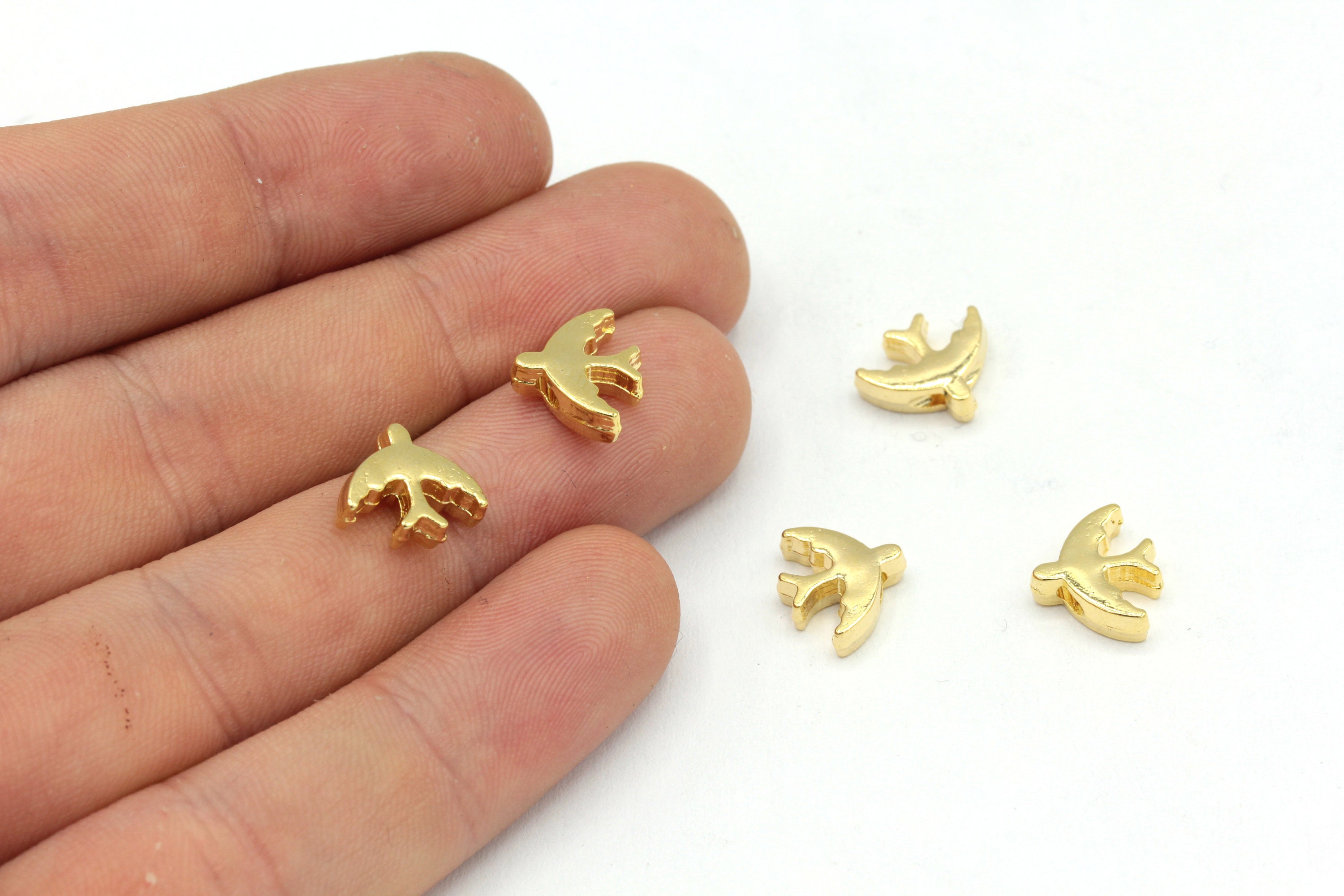 Perline a forma di uccello, 10 x 11 mm, placcate in oro lucido 24k, perline per braccialetti a forma di uccello, perline in oro mini, connettore per b