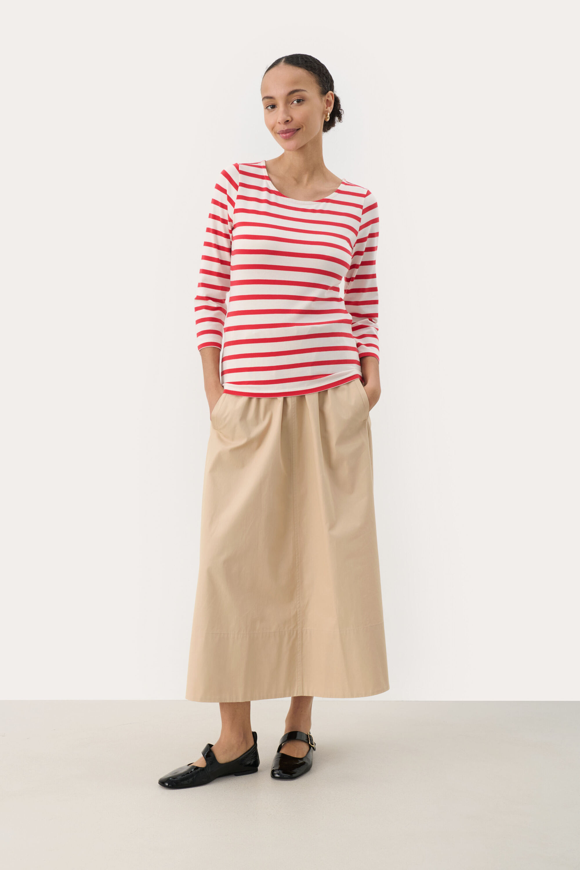 T-shirt Gerade Passform Bittersweet and White Stripe red Image