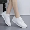 Weiße Leder-Turnschuhe, Sport, vulkanisierte Schuhe, bequeme Frühlings-Turnschuhe, Herren-Freizeitschuhe, Mode, Schule, Tennis, Größe 35–41
