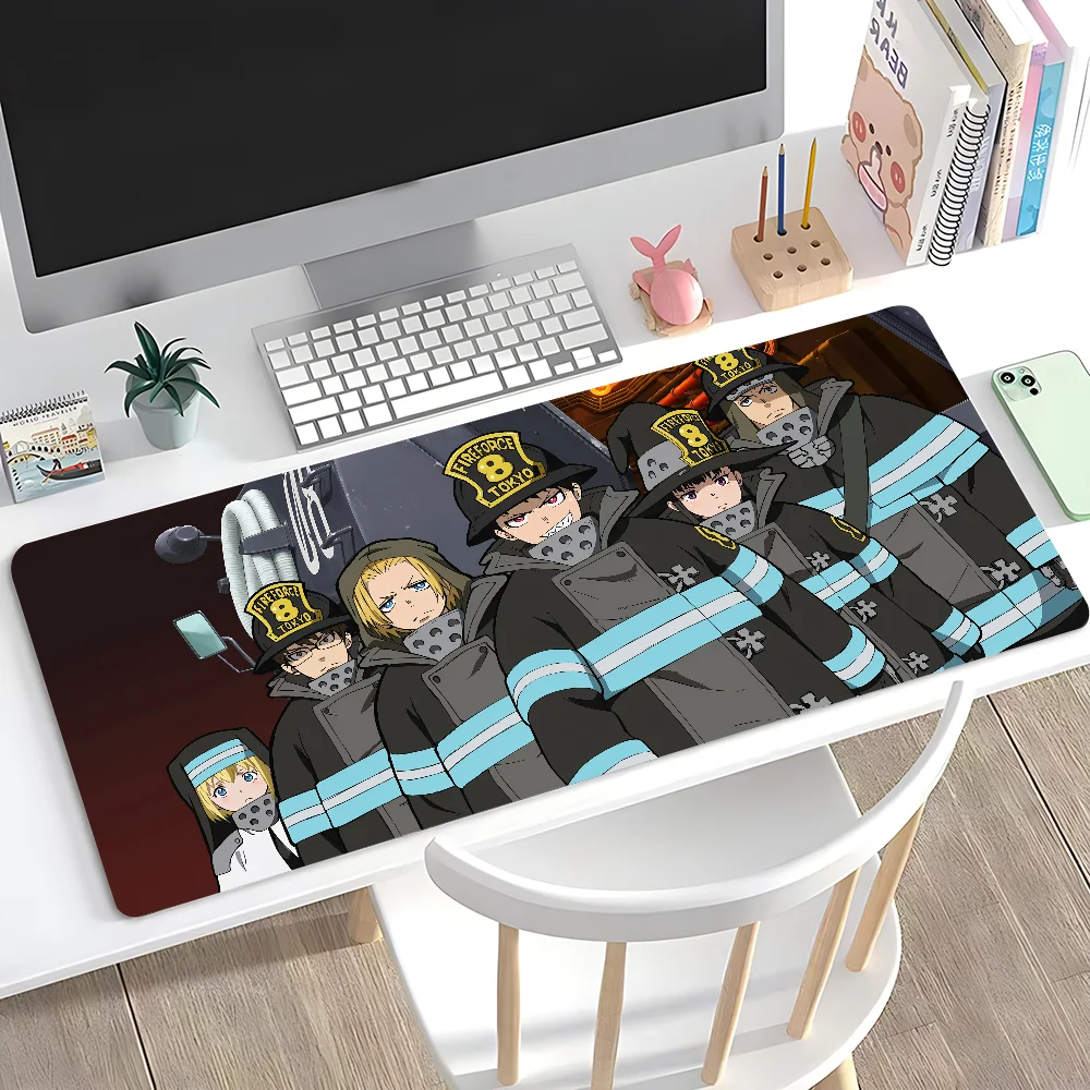 Anime F-Fire Force S-Shinra Kusakabe Mauspad, großes Anti-Rutsch-Mauspad, genähte Kanten, Matte für Schreibtisch, Laptop, Gaming ​ Tastaturpad XXL Image