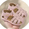 Mode Sandalen Für Mädchen Solide Beige Rosa Hohl Sommer Casual Schuhe Für Baby Prinzessin Closed Toe Strap Schuhe Für Neugeborene Mädchen