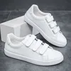 Klassische weiße urbane Turnschuhe für Männer, große Größe 39–45, Hakenschlaufe, Herren-Skateboard-Schuhe, niedrig geschnittene Skate-Schuhe, Herren-Schuhe