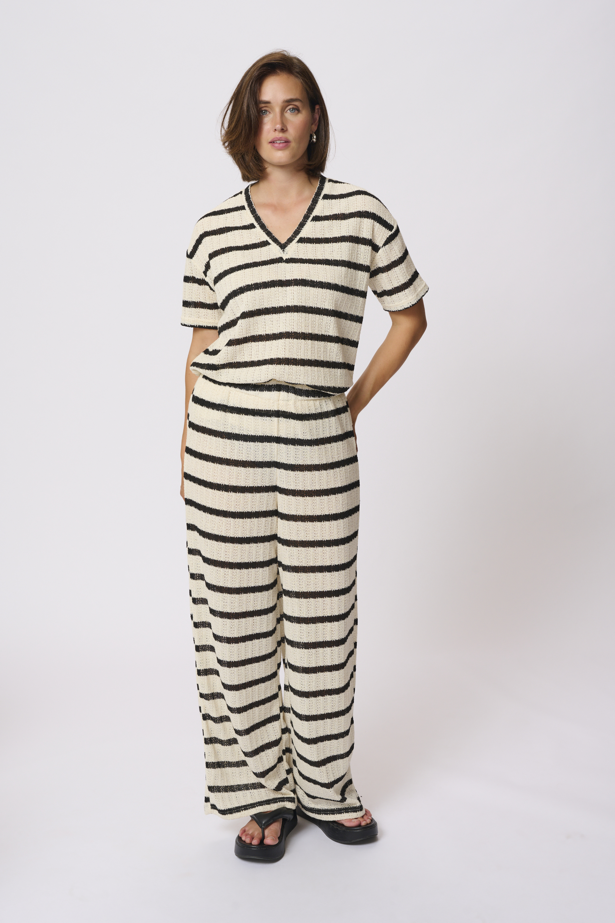 Strickhose Loose fit Turtledove / Black stripe black Image