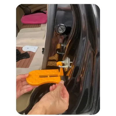 Multi Functional Car Pedal Assist, Climbing Pedal, Door Edge Foot Pedal, Roof Cleaning Assistant, Window Breaker Tool