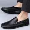 Sommer Herren Casual Loafers Leder Loafer Schuhe für Männer Mode schwarze Wohnungen Mann weiße Turnschuhe Slip-On fahren große Größe 39-47