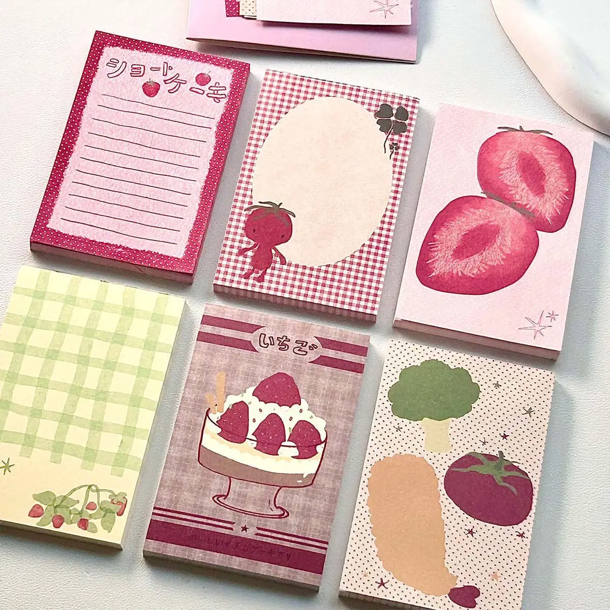 1/6PCS Erdbeere Thema M5 Haftnotiz Buch Koreanische Salz Ins Wind Karamell Haftnotiz Buch Plaid Rückseite papier Memo Pad Image