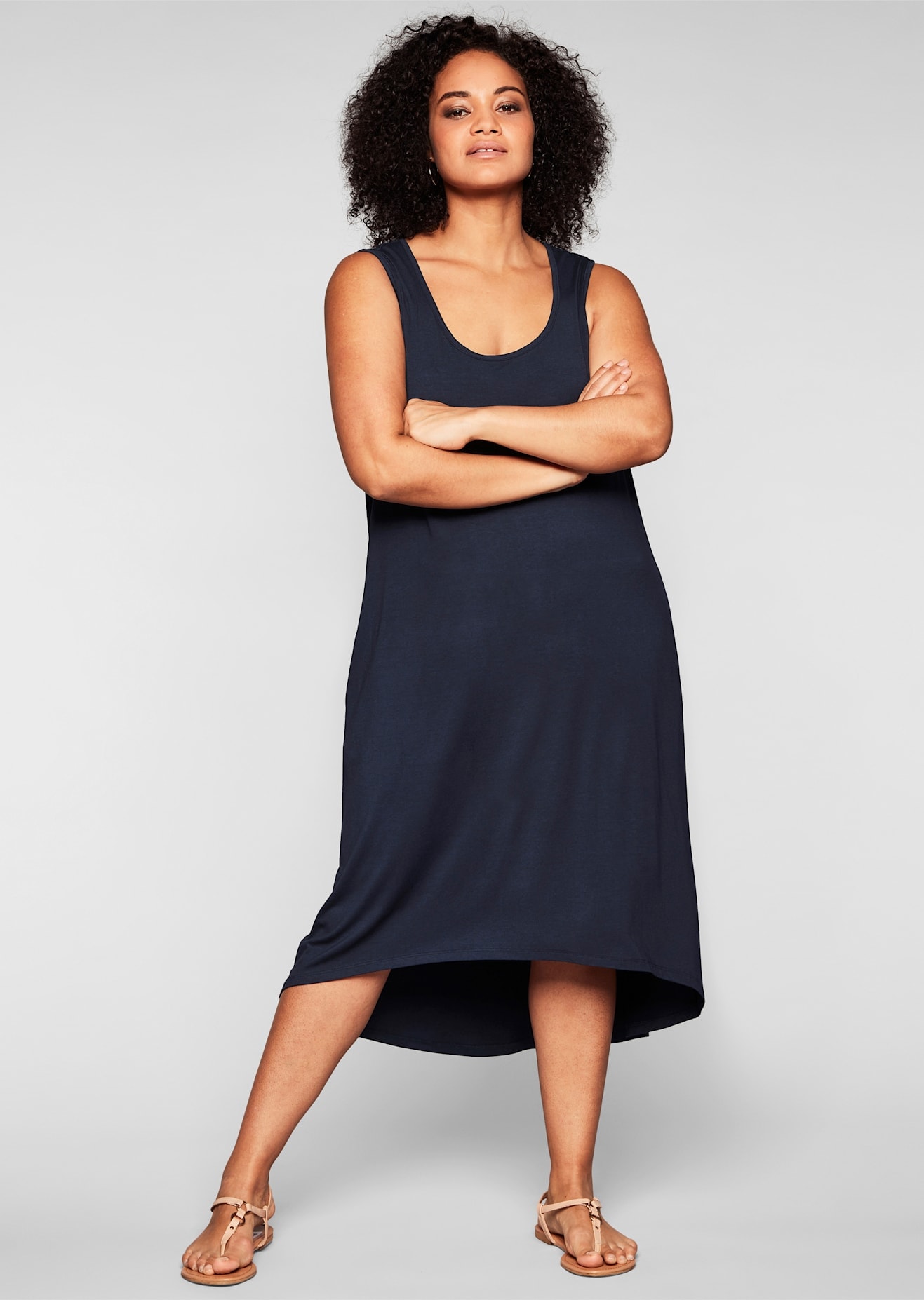Sommerkleid SHEEGO "Strandkleid", Damen, Gr. 50, Normalgrößen, blau (marine), 95% Viskose, 5% Elasthan, unifarben, wadenlang, Rundhals, Kleider Image