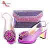 Lila Farbe Neues Design Nigerianische Damen Schuhe und Handtasche Set mit glänzendem Kristall Hochwertige bequeme Absätze für Kleid