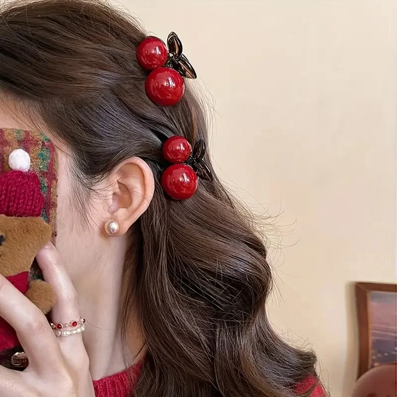 1/2Pcs Nette Rote Kirsche Dame Klaue Clip Elegante Pony Seite Stück Haarnadel Hohe Pferdeschwanz Prinzessin Haar Zubehör shark Clip Geschenk Image