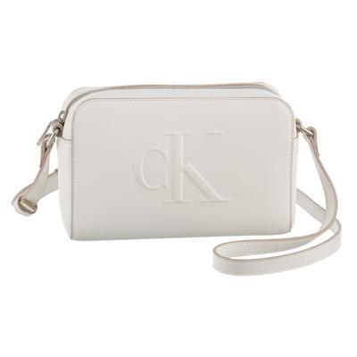 Messenger Bag CALVIN KLEIN JEANS "SCULPTED EW CAMERA BAG20", Damen, Gr. B/H/T: 20cm x 13cm x 5,5cm, weiß (lily weiß), Lederimitat, unifarben, Taschen, kleine Umhängetasche, Schultertasche Damen mit CK-Prägung