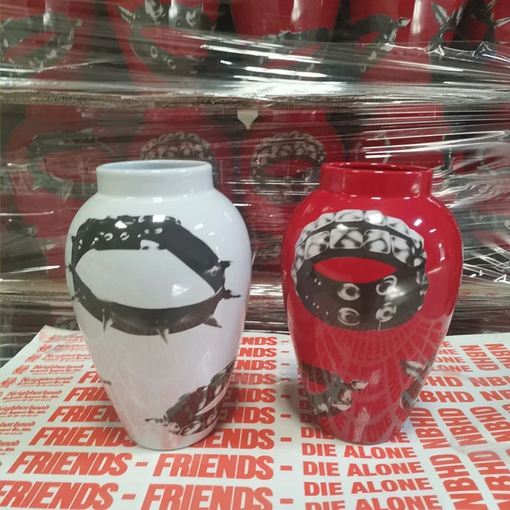 Kreative Punk Kragen Vase Super Stilvolle Coole Vase Keramik Blumentopf Hause Dekoration INS Stil Trendy Künstlerische Hause Dekorationen Image