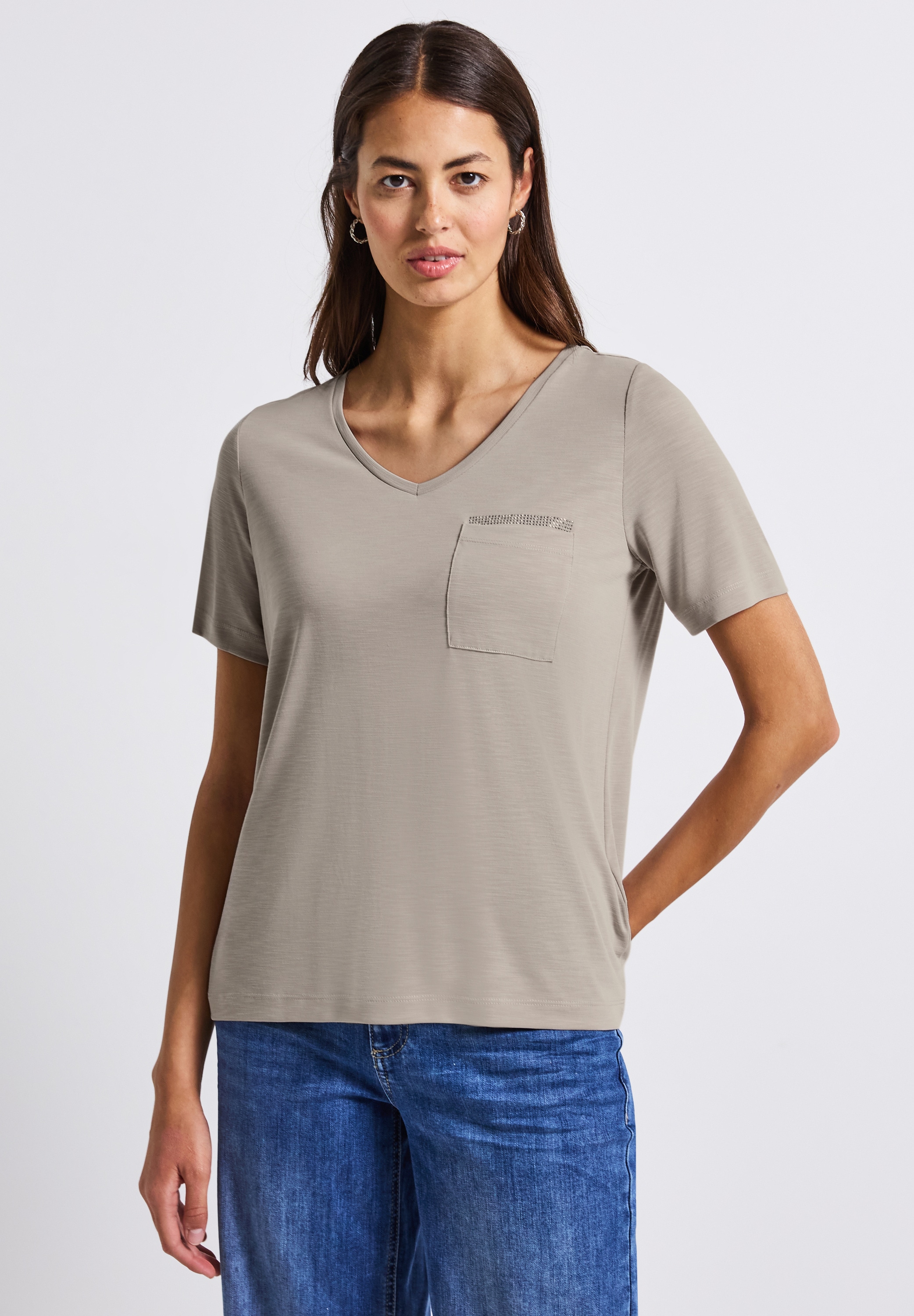 T-Shirt STREET ONE, Damen, Gr. 44, beige (morning beige), Jersey, Obermaterial: 70% Modal, 30% Polyester, meliert, unifarben, gerade hüftbedeckend, V-Ausschnitt, Shirts T-Shirt, mit Schmuckdetails und V-Ausschnitt