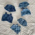 Labubu poupée en peluche une deux trois générations poupée en vinyle boîte aveugle avec Labubu bébé vêtements chiffon vêtements en peluche visage en vinyle