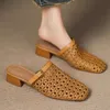 Sommer 2025, neue Retro-gewebte, atmungsaktive Ausschnitt-Halb-Slip-Freizeitschuhe, Blockabsatz-Damenschuhe