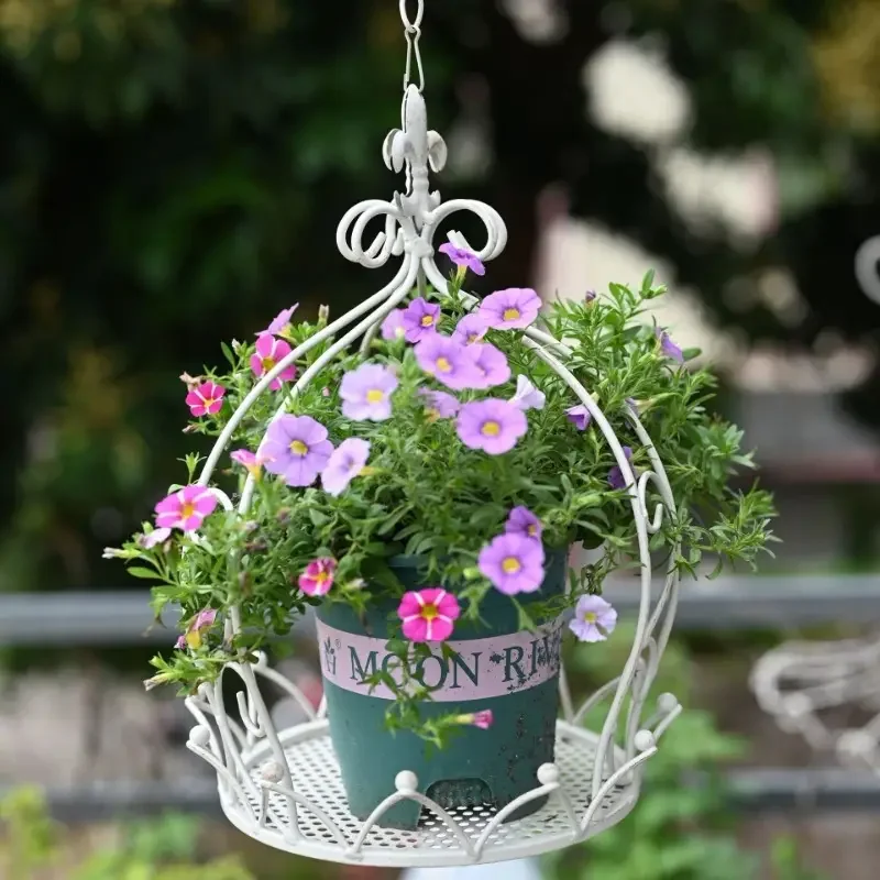 Hängender Pflanzenkorb aus Metall für den Innen- und Außenbereich, Heimdekoration, Hängekörbe für Pflanzen Image