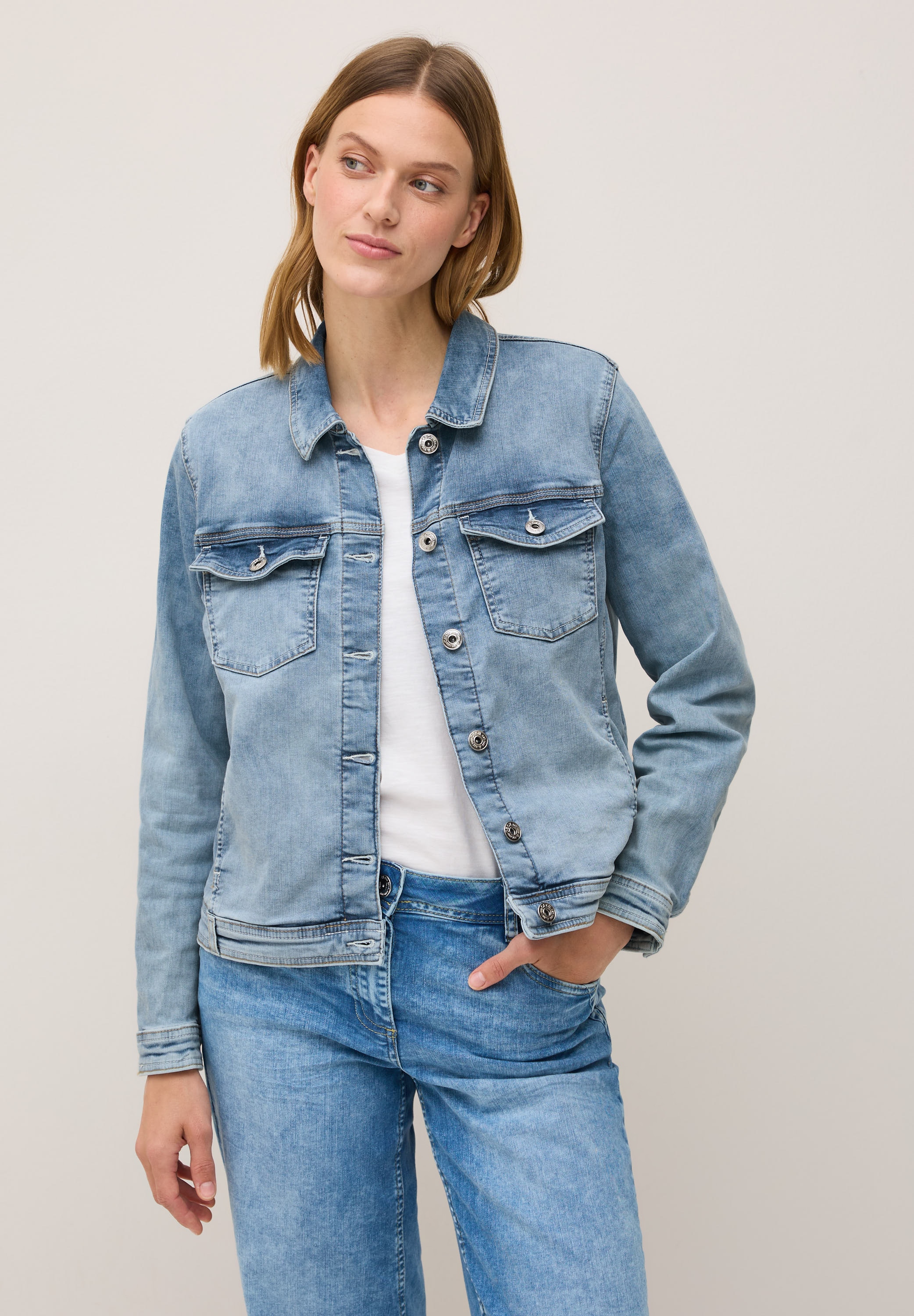 Jeansjacke CECIL, Damen, Gr. XXL (46), blau (authentic used wash), Web, 78% Baumwolle, 20% Polyester, 2% Elasthan, unifarben, Casual, normal normal, V-Ausschnitt, Bündchen, Jacken, aus Baumwolle mit Stretchanteil Image