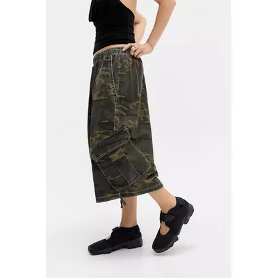 BDG Dallas Camo Crop Trousers - Dark Green XS at Urban Outfitters