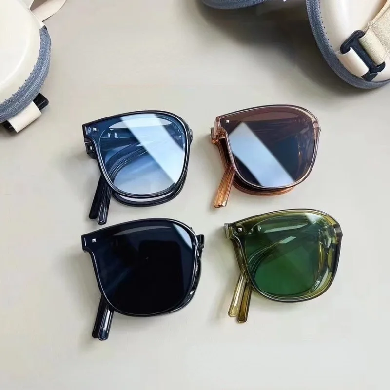 4 stücke Neue Klapp Sonnenbrille Mode Gläser Tragbare Männer und Frauen Gleiche Sonnenbrille Reise Sonnenschirm Gläser UV Schutz Image