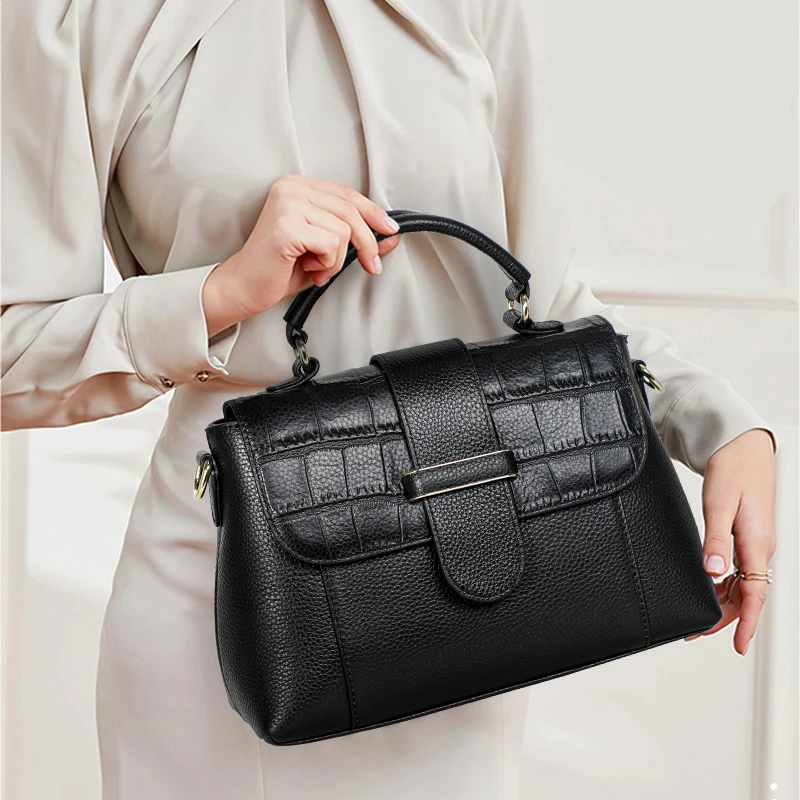 Aidrani klassische Handtasche aus schwarzem Leder: Raffinierte Details, dauerhafter Stil Image