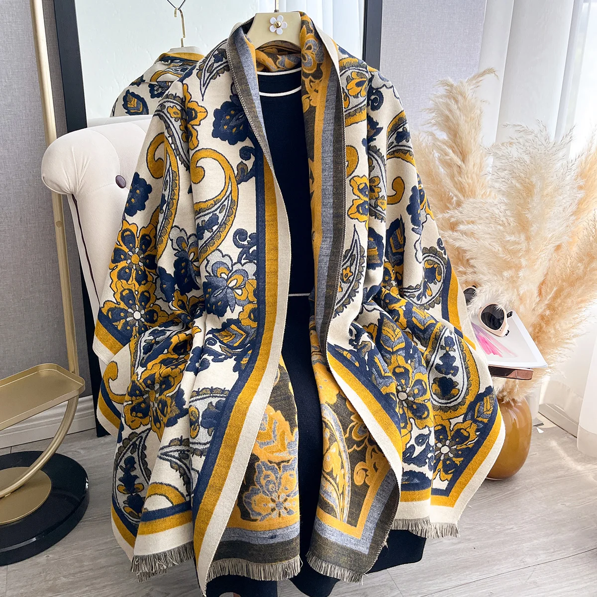 2025, Design Luxus Winter Kaschmir Schal Frauen Warme Pashmina Decke Paisley Schals Weibliche Schal Wraps Dicke Foulard Bufanda Image