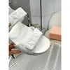 M Europäische und Amerikanische 2025, Neue Mode, Dicke Sohle, Sandalen, echtes Leder, Klettverschluss, Metallstickerei, Freizeitschuhe für Damen