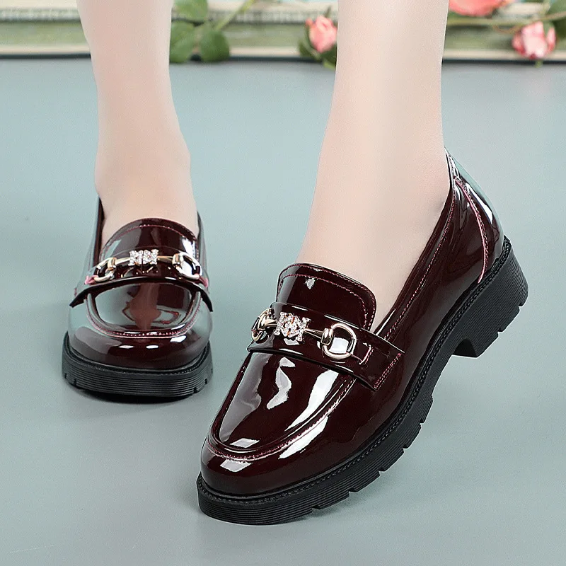 Women's Mary Jane Platform Shoes Round Head Spring New Metal Chain Casual Soft Patent Leather Slip on Loafers Office Size 35-41