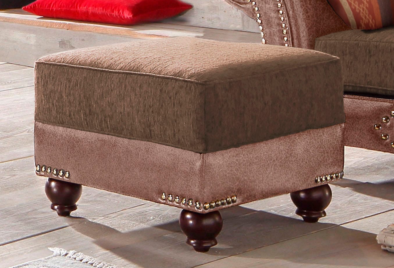Hocker HOME AFFAIRE "King George", braun (braun, braun), B:59cm H:46cm, Korpus aus Luxus-Microfaser in Vintage-Optik (100% Polyester), Sitzfläche aus Chenille-Bezug (70% Polyacryl 30% Polyester), Kissen in Druckstoff (100% Polyester), Hocker Image