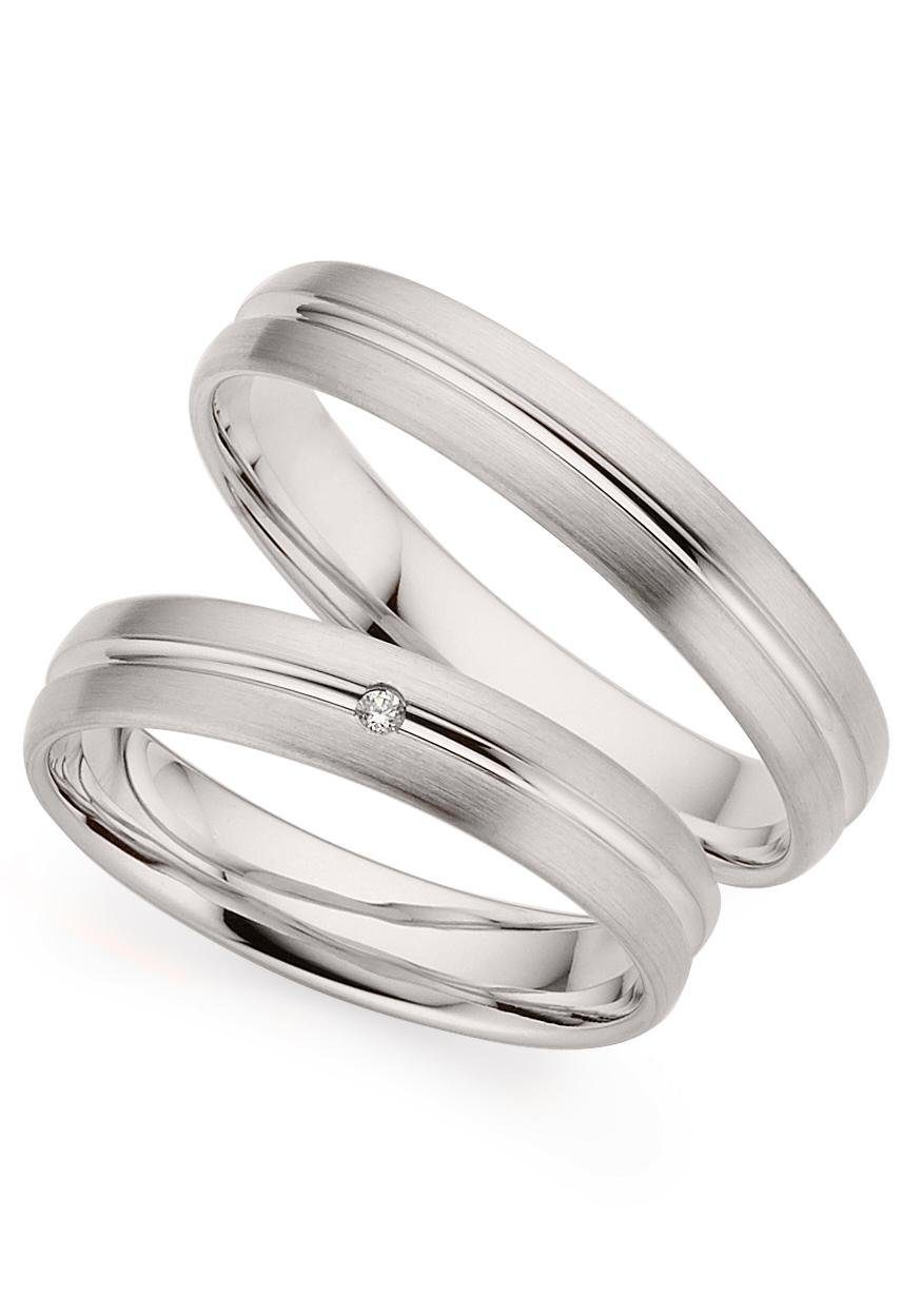 Trauring PHÖNIX "Schmuck Geschenk Gold 333 Trauring Ehering LIEBE versch. Varianten" Gr. 49, weiß (weißgoldfarben), Fingerringe, 49, ohne Brillant, Weißgold 333, 4mm, Made in Germany, wahlweise mit oder ohne Brillant Image