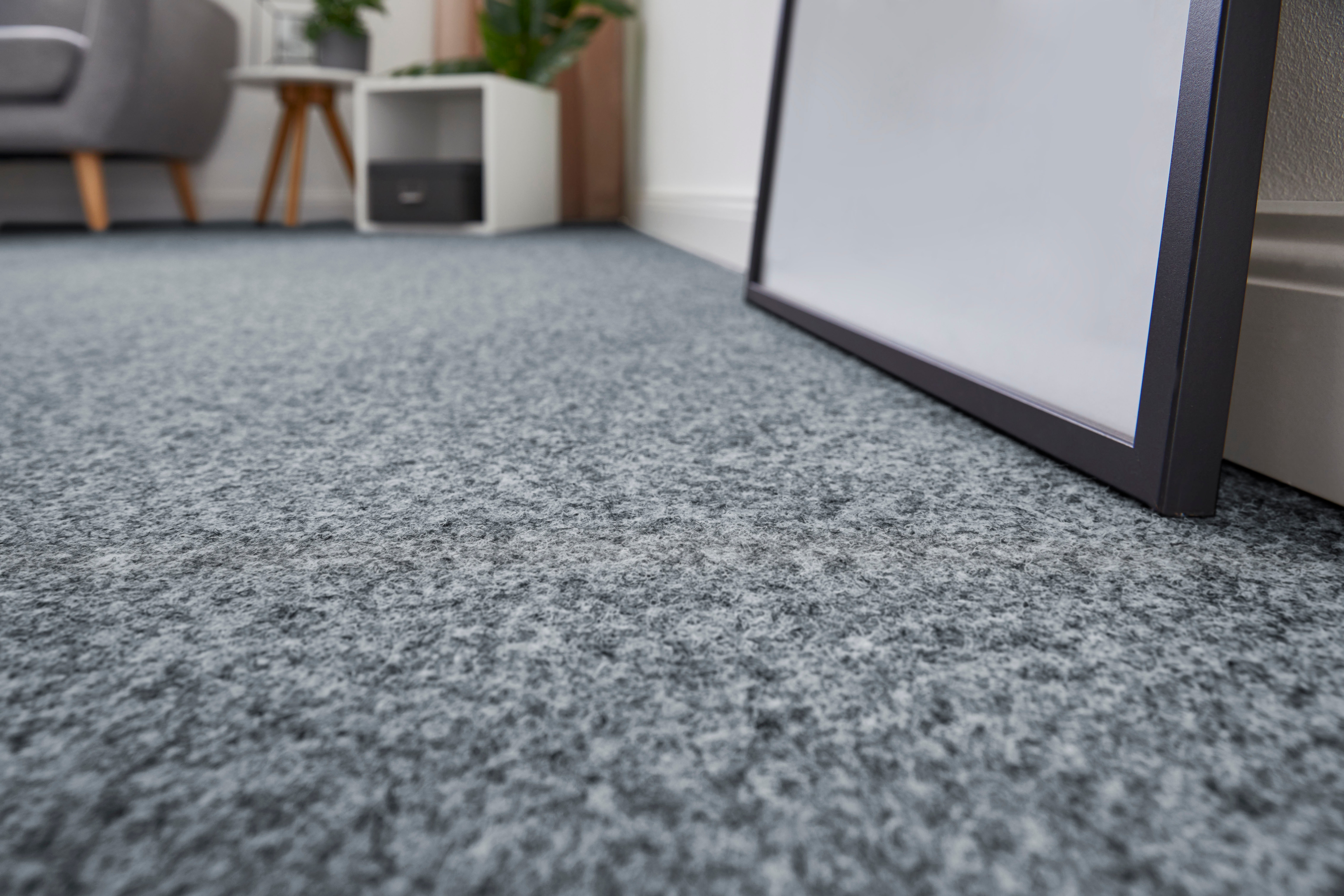 Teppichboden ANDIAMO "Invita, Nadelvlies, Made in Belgium", grau (stahl), B:200cm H:5mm L:1.500cm, Kunstfaser, Teppiche, melierte Optik, Breite 200 cm oder 400 cm, robust & strapazierfähig Image