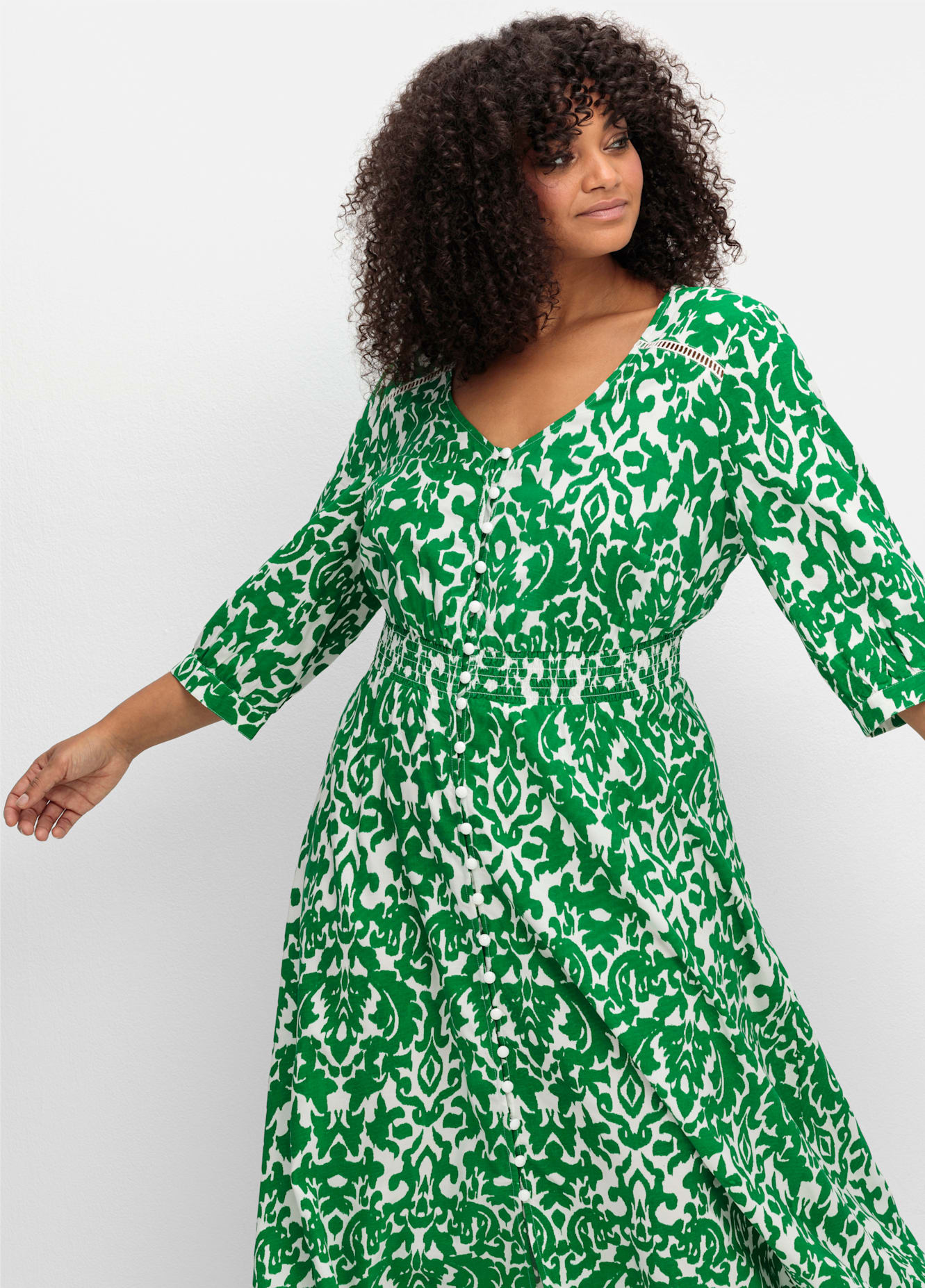 Druckkleid SHEEGO BY JOE BROWNS "Druckkleid", Damen, Gr. 40, Normalgrößen, weiß (grün, sanftes weiß), 100% Viskose, bedruckt, gemustert, mehrfarbig, lang, V-Ausschnitt, Kleider Druckkleid