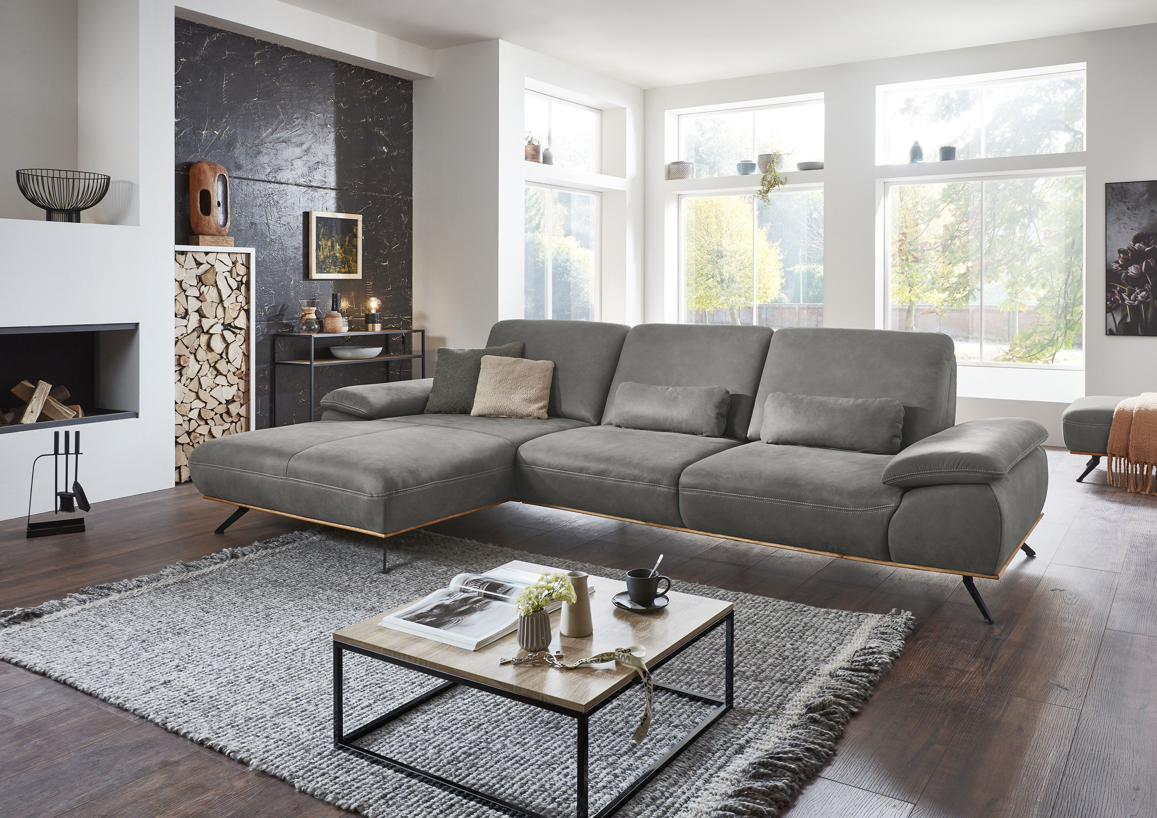 Ecksofa DIE PLANBAR "PN-EM18063 L-Form", grau (granit), B:322cm H:89cm T:187cm, Sichtrahmen: Aus Spannplatte mit augesetzten Weildeiche funiert, Sofas, Ecksofa, wahlweise mit echt bezogenem Rücken und Sitztiefenverstellung