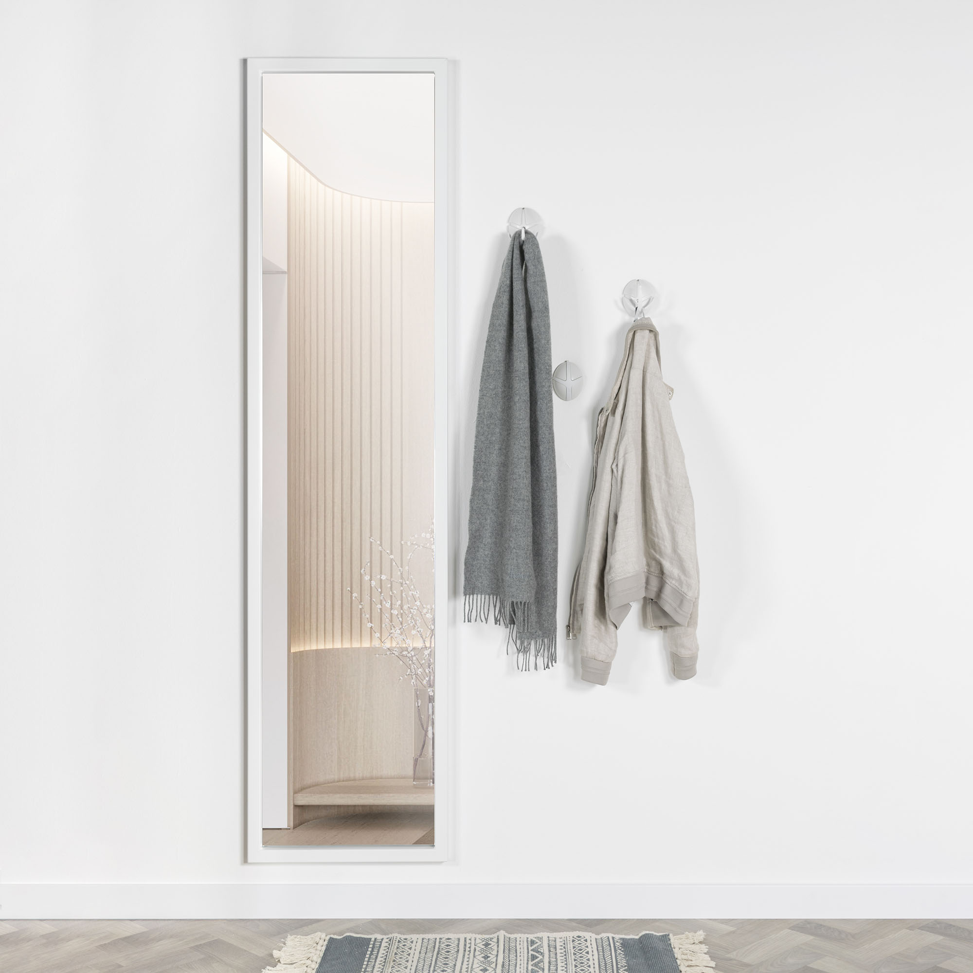 Wandspiegel SPINDER DESIGN "Donna", weiß, B:46cm H:185cm T:3cm, Metall, Spiegelglas, Spiegel, Metall, Breite 46 cm